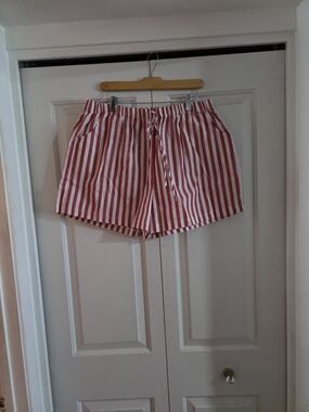 SHEIN Red & White Vertical Stripe Drawstring Shorts
